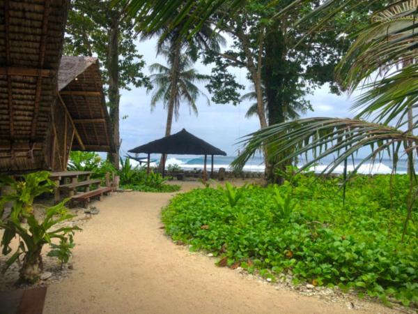 Southern Mentawai Outpost Hotel Sibigau Island Exterior photo